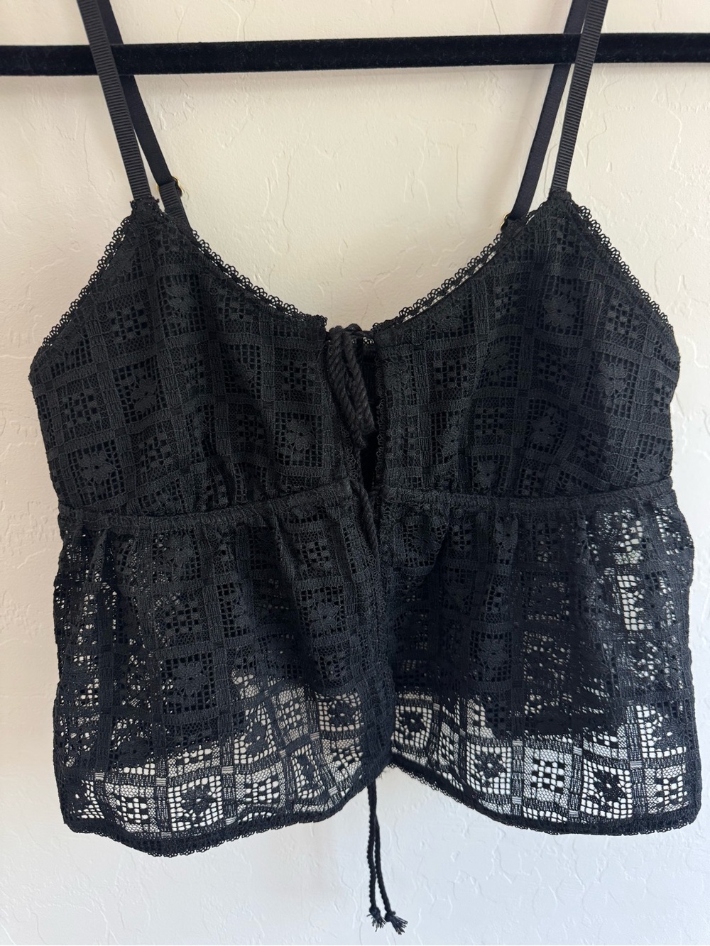 Aerie Black Lace Crop Camisole Top - NWT